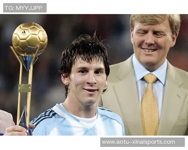 梅西纪念职业生涯一线队首秀：已经21年了，真不可思议